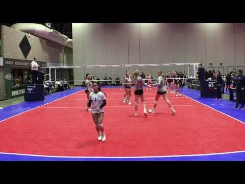 Keira Hall #13, '22, Setter