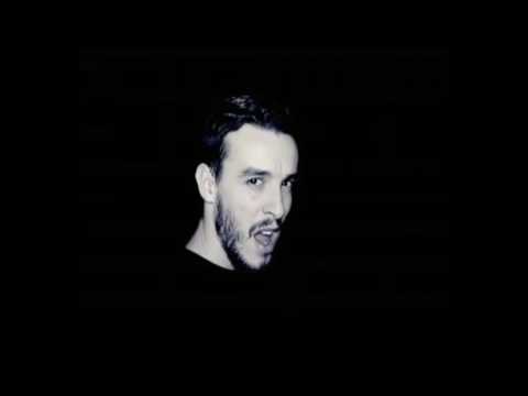 Video thumbnail for Yalnız da Ayağa Kalkabilirim