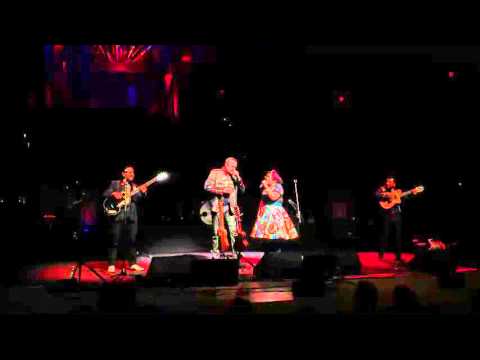 La Santa Cecilia feat. Pepe Aguilar "Como Dios Manda"