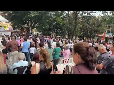 En Aranzazu (Caldas) conmemoraron al Señor de los Milagros con procesión y misa campal
