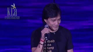 Download lagu TAK BISA KE LAIN HATI  - Karunia Semesta (Konser 30 Tahun KLA Project) mp3