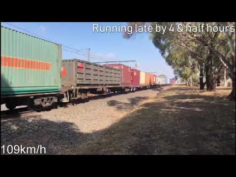 NR27 NR57 8256 on 5AM5 in Werribee1