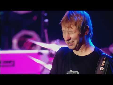 Status Quo - The Party Ain't Over Yet (Just Doin' It Live)