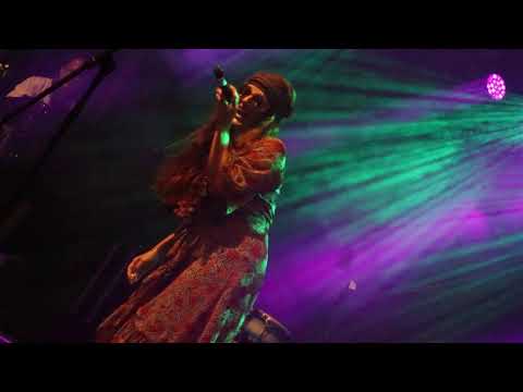 Woodstock Terra Nova Angela Lentzen