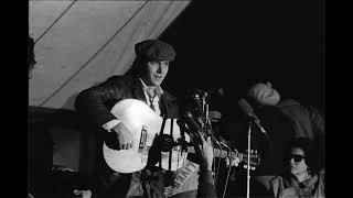 L&quot;Tape from California&quot; (conceptual) — Phil Ochs live at the Ash Grove (1967)