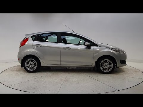 151RN304 - 2015 Ford Fiesta TITANIUM 1.25 82PS M5 4 9,495