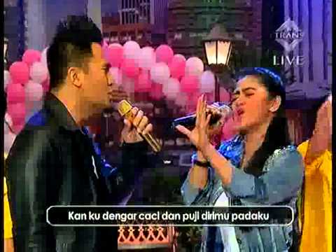 DEWI VS SYAIFUL JAMIL JAUH DIMATA DEKAT DIHATI