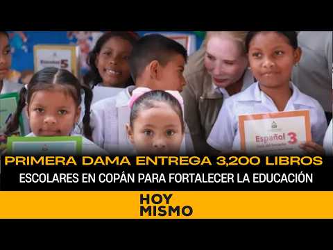 Primera Dama Lissette del Cid entrega textos escolares en La Entrada, Copán.