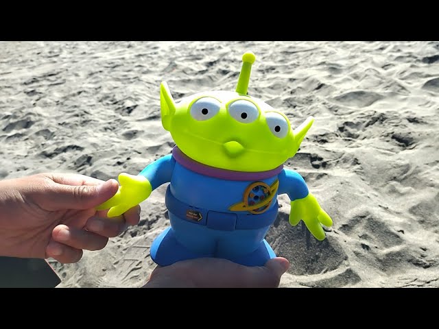 Vídeo relacionado con Disney Toy Story - Botas de agua iluminadas para niños, Buzz Aliens, lluvia, nieve, luces intermitentes, unisex, Green, 30 EU