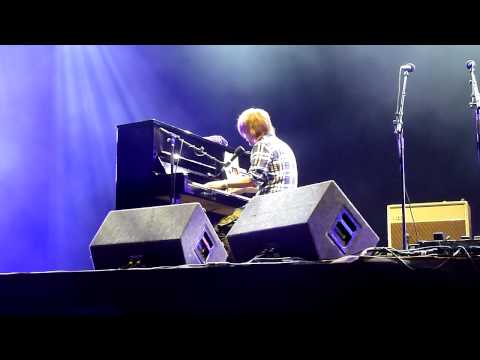 Thom Yorke - Planet Telex (solo gig at Big Chill Festival 2010)