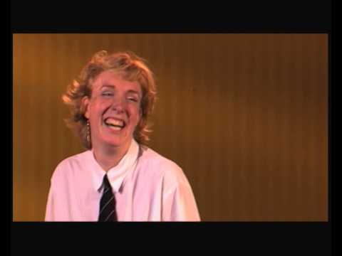 Funny audition of Wanda singing "De Speeltuin" by Marco Borsato - Audition - Idols season 1