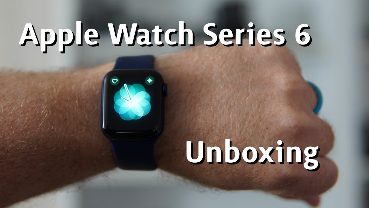 Apple Watch Series 6 (Blue Aluminum, Navy Solo Loop) Unboxing and First Impressions