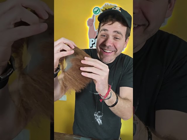 Vídeo relacionado con Lusofie Barba Postiza Gris Cómodo y Fácil de Usar Disfraz de Barba Falsa de Anciano Disfraz de Navidad de Halloween Fiesta Cosplay Bigote Postizo