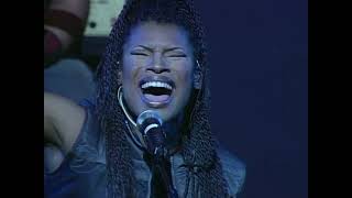 Nicole C Mullen -  On My Knees -  HD