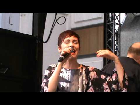 "Irgendwo wird immer getanzt" - Franziska Schuster