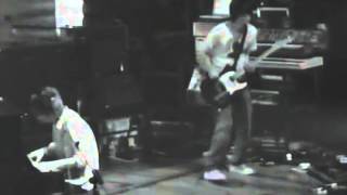 11. A Punchup At A Wedding - Live (Radiohead - Hail to the thief)