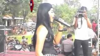 Download lagu Monata menunggu mp3