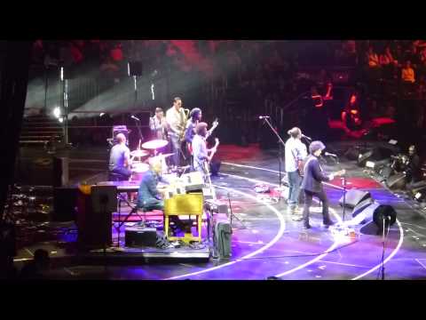 Son's Gonna Rise- Citizen Cope  w/Doyle Bramhall II, and Gary Clark Jr - Crossroads Guitar Festival