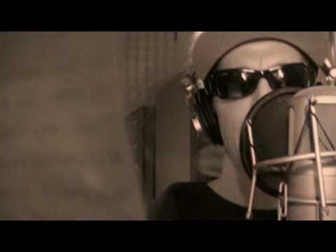 Liquit Walker & Peilerman - Schniblo Song (16bars.de Videopremiere)