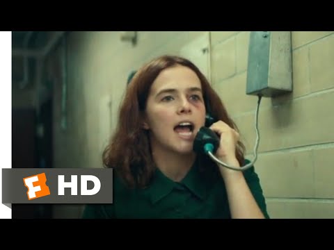 バッファローレッド (2020) - 刑務所のメルトダウンシーン (2/7) ｜Movieclips (Buffaloed (2020) - Prison Meltdown Scene (2/7) | Movieclips)