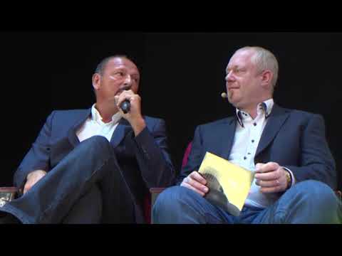 AIDAbella 2019 - Schmidtis Prime Time - zu Gast: Lektor Michael Cornély