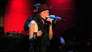 Shayna Zaid - Love (live at Rockwood)