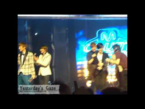110825 [fancam] Happy Birthday, Yesung