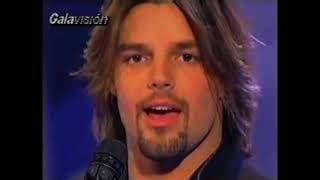 Fuego De Noche Nieve De Día Ricky Martin ( en Vivo HD)