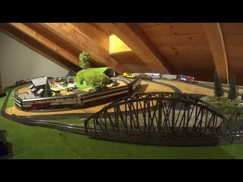 Modelleisenbahn in fahrt