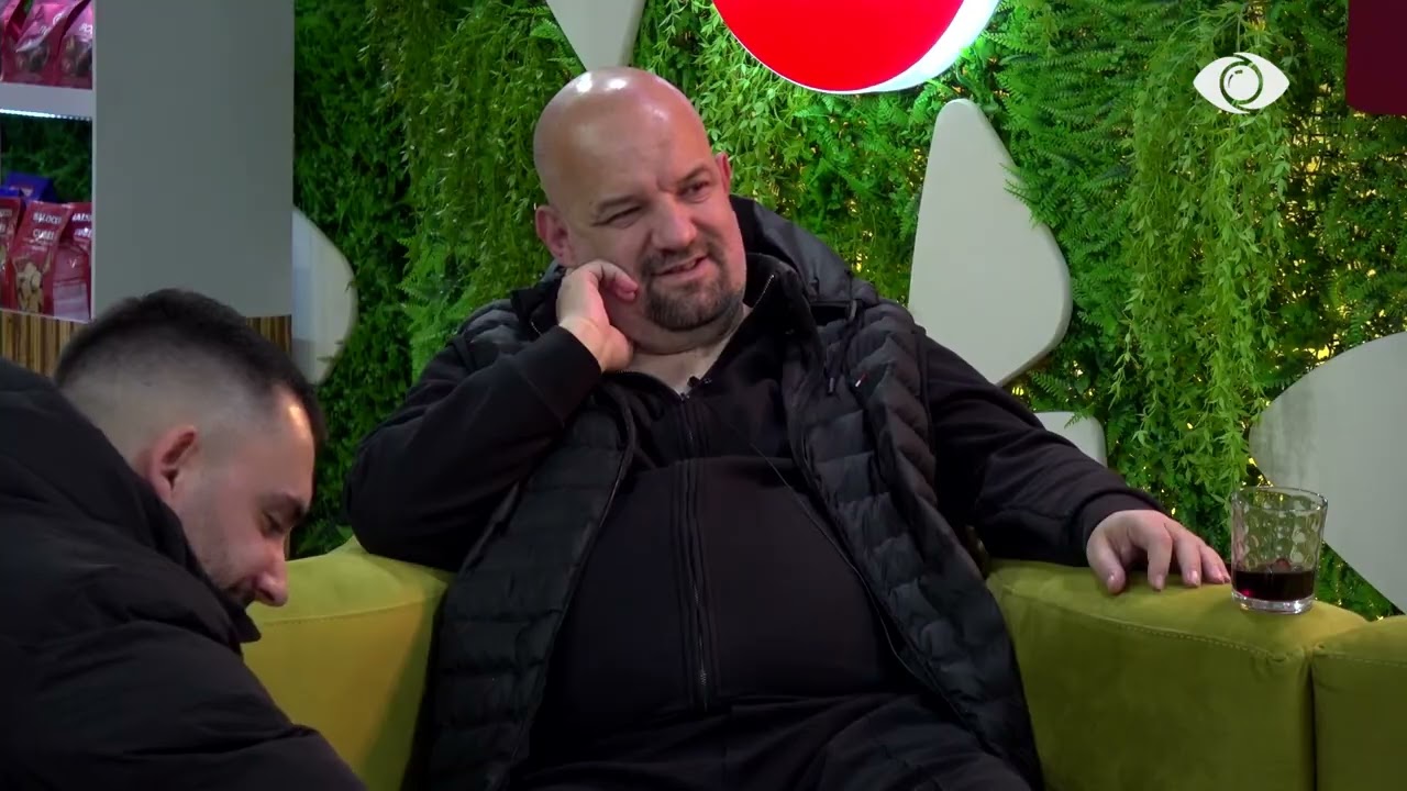 “Që kur erdhi Stelina vetëm ke pirë”/ Iliri thumbon Keijsin, Stelina: Mos bëj filma kot, shko trego realitetin te podkasti Ilirit…