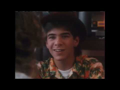 Degrassi Junior High - 3x11 “Taking Off”