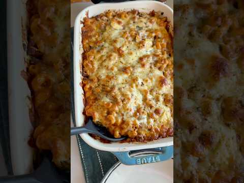 I can’t stop making this High Protein Italian Pasta Bake #shorts