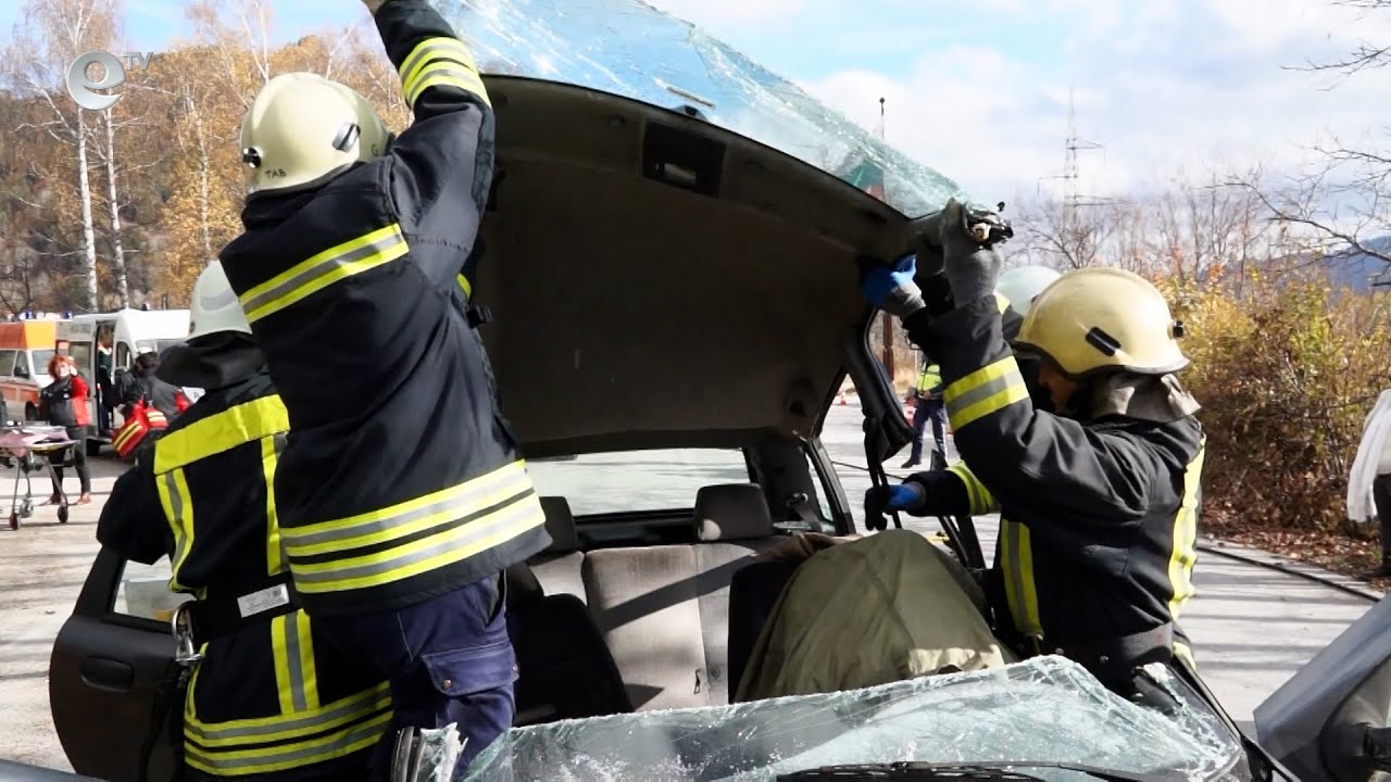 В Смолян при мащабно учение „спасиха ранени при тежка катастрофа"