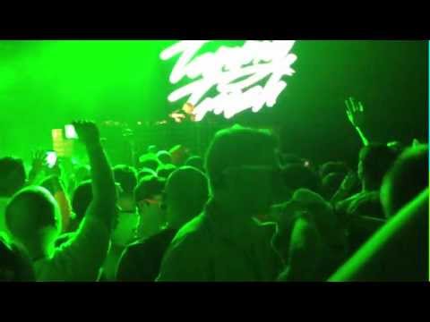 [HD] Tiesto College Invasion Tour 2-25-13 - Sands Bethlehem - Tommy Trash - Reload (Vocal Version)