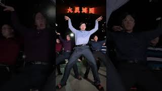 Download lagu 【不齐舞团】听说想看我们跳这个版本的 #大展鸿图 #大展鴻圖 #別墅裡面唱k #攬佬 mp3 Download lagu 【不齐舞团】听说想看我们跳这个版本的 #大展鸿图 #大展鴻圖 #別墅裡面唱k #攬佬 mp3