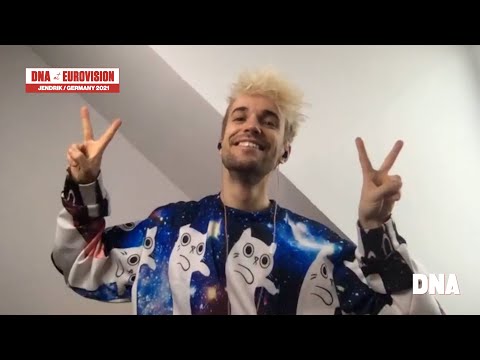 Eurovision 2021: Jendrik, Germany's contestant puts up his ✌️ to explain why he doesn’t feel hate!