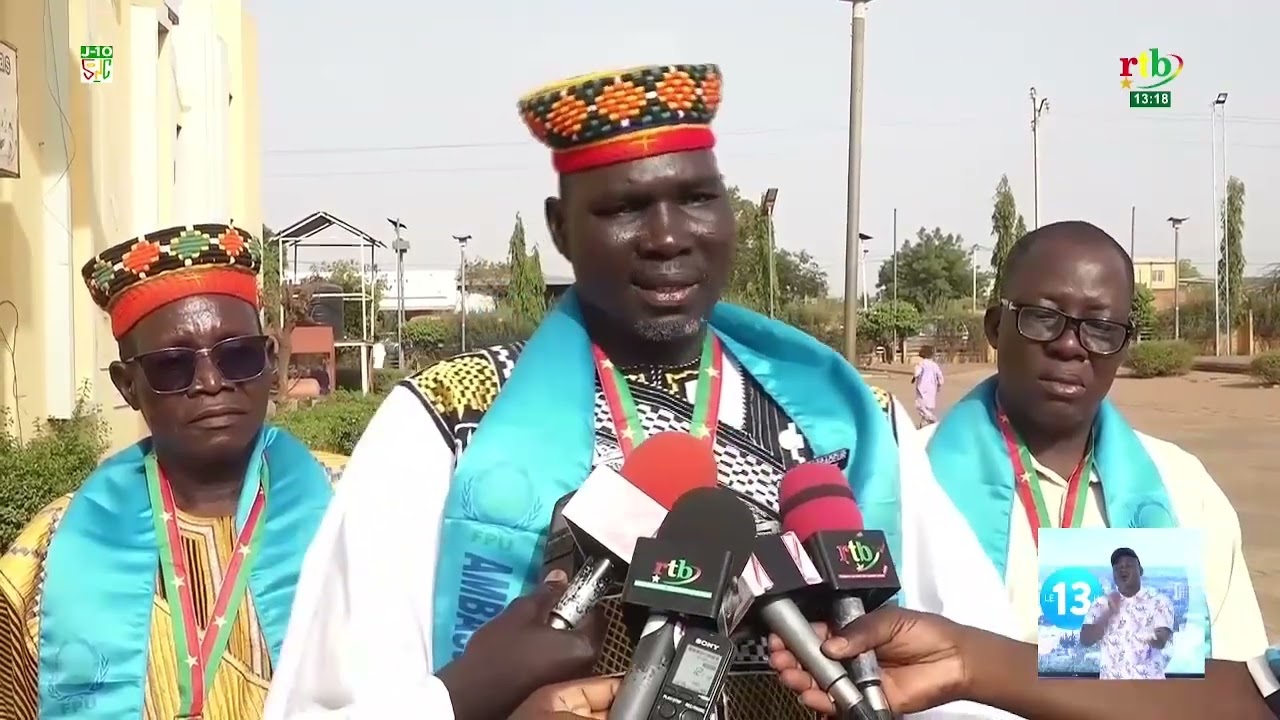 Plus de 200 personnes, dont Laafi Naaba 2, élevées au rang d’Ambassadeurs de la paix