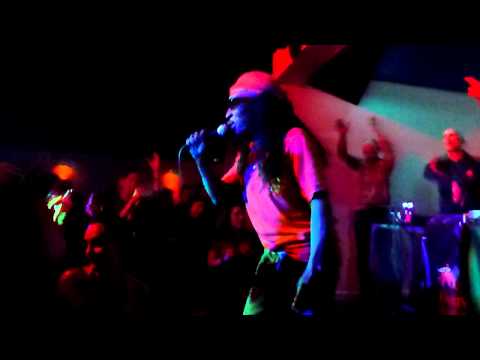 ECHO MINOTT - LOVE PROBLEMS!! ISLA pon di controls