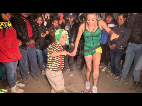 🟡 Solo Tu Para Los Enamorados - Sonido Pirata - El Medio Metro Bailando Con Cholondrina