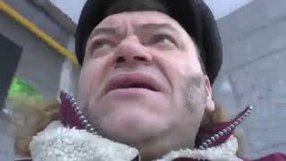 Зимой в РОССИИ НАДО ОДЕВАТЬСЯ ТЕПЛЕЕ считает певец ПРОРОК САНБОЙ #пророксанбой #санбой #санбойтв