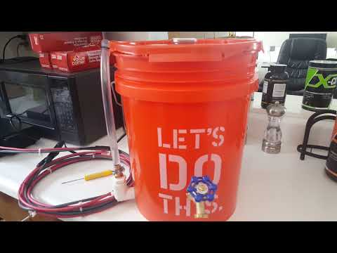 DIY Solar Water Heater w/ a Variable Thermostat in a Home Depot Bucket; Hot Water When Grid is Down