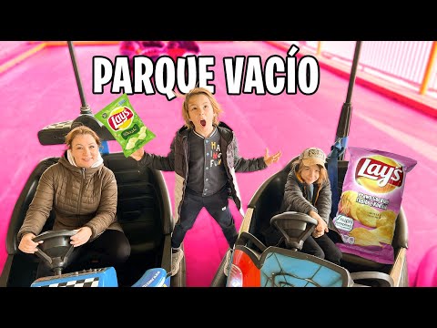 Visitamos PARQUE DE ATRACCIONES y ¡ESTÁ VACÍO! + Papas Lays RARAS