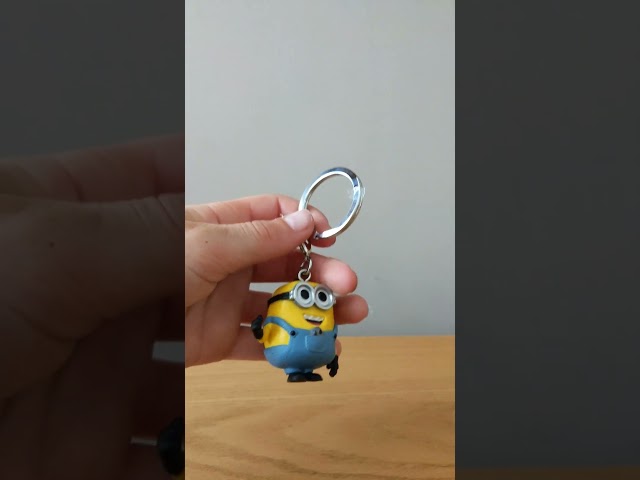 Vídeo relacionado con Funko Pop! Keychain: Minions 2- Pajama Bob - Minifigura de Vinilo Coleccionable Llavero Original - Relleno de Calcetines - Idea de Regalo- Mercancia Oficial - Movies Fans - Minifigura