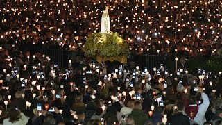 Lichtermeer: Tausende Pilger feiern Jahrestag in Fátima