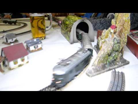 39. Stummi-Treff WN,  02 - RE 4/4  (Märklin 3014 / Märklin RE800) mit Schürzenwagen.