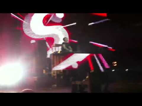 Alesso- Titanium by David Guetta at Penn State