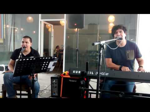 Aaron Granados y Oscar Oliveros (piano/voz) all my loving