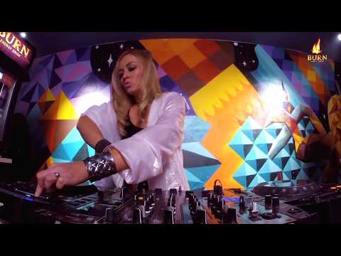 Amely - Live @ Radio Intense 02.05.2018