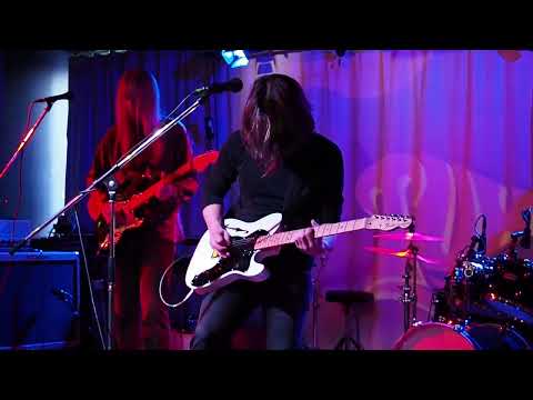 Tuhosieni - Suolaulu @ Helsinki Psych Fest 4.5.2024