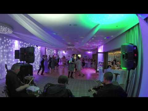 Ceilidh Dancing | Virginia Reel | Wedding Ceilidh Band | Awesome Fiddle Playing